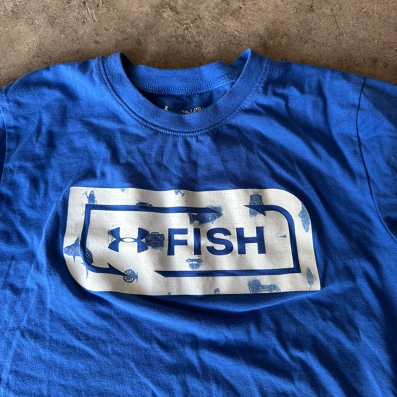 BOYS UNDER ARMOUR FISHING TEE SIZE XL - Picture 3 of 3